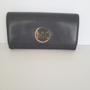Michael Kors MK Fulton Envelope Wallet Black Clutch 8x4 Large Pebble Leather